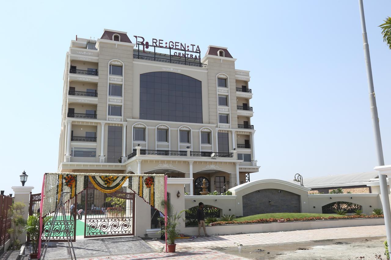 Regenta Central Indore Ngoại thất bức ảnh