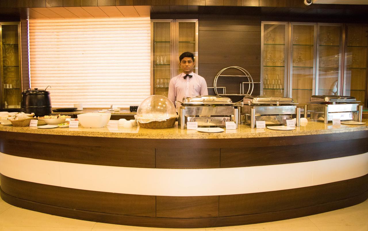 Regenta Central Indore Ngoại thất bức ảnh
