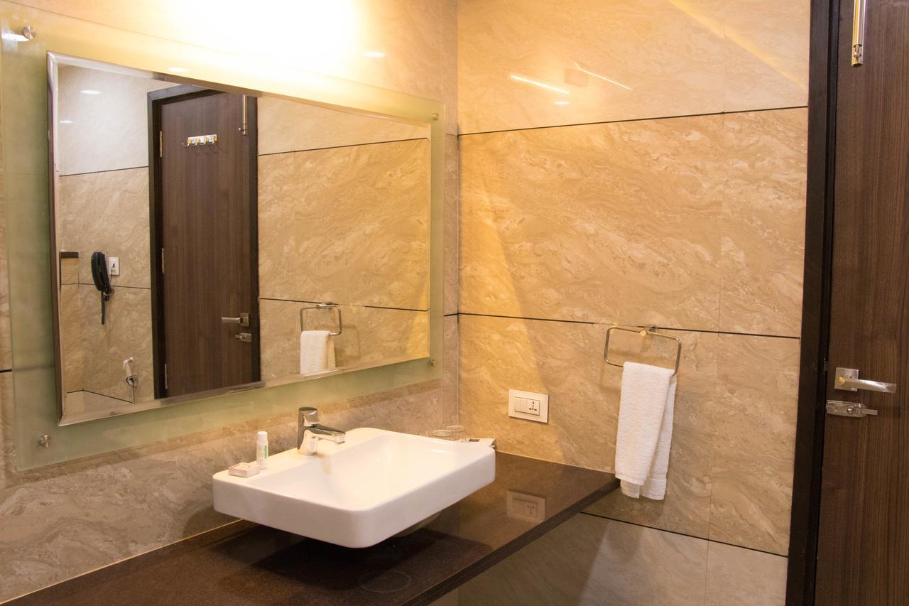 Regenta Central Indore Ngoại thất bức ảnh